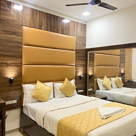 Hotel Blue Wellington - Near Mumbai Airport Extérieur photo