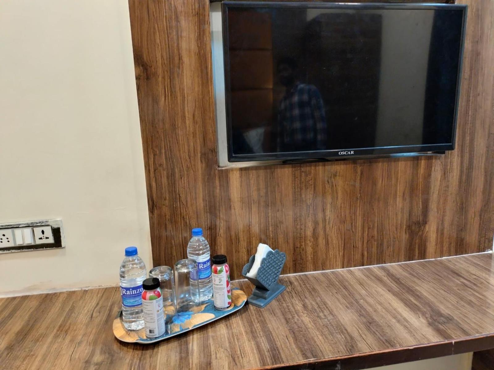 Hotel Blue Wellington - Near Mumbai Airport Extérieur photo