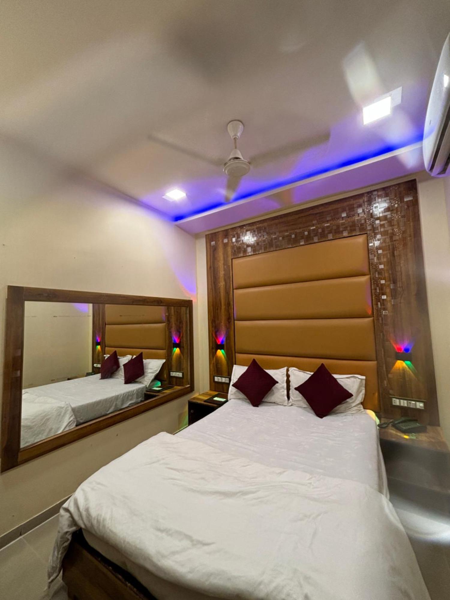 Hotel Blue Wellington - Near Mumbai Airport Extérieur photo