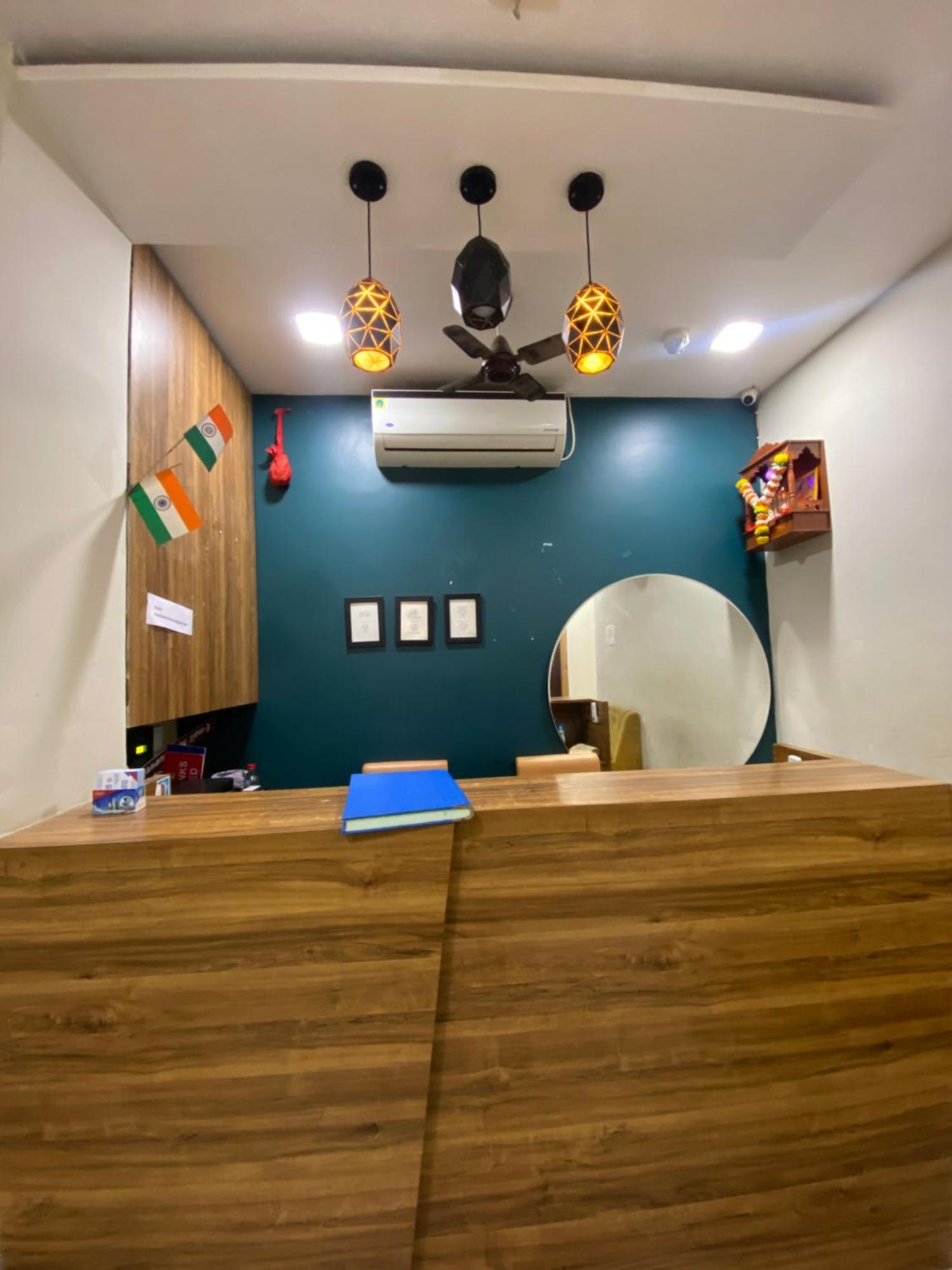 Hotel Blue Wellington - Near Mumbai Airport Extérieur photo